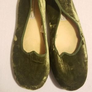 daniel green slippers wide width